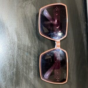 Unisex Gucci sunglasses